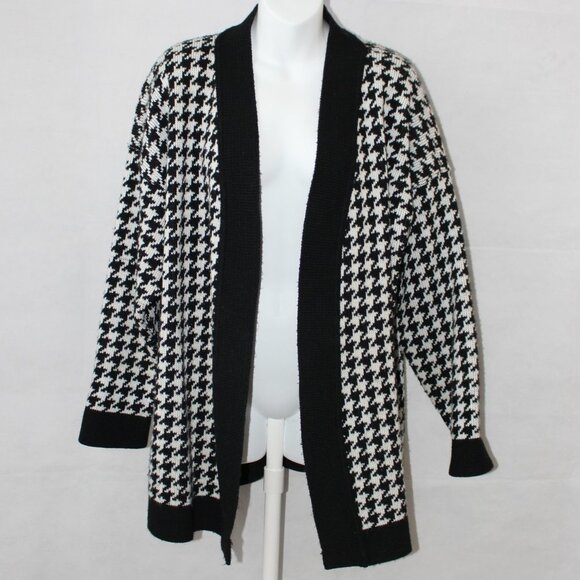 Vintage 80's Sweater Bazaar Womens Houndstooth Black and White Cardigan Medium - Picture 1 of 8